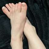 petite_foot_freshman